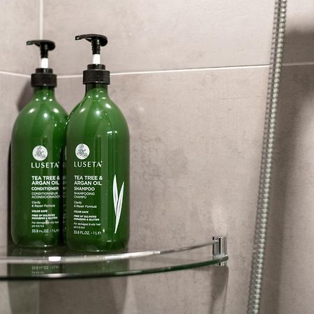 Storm Cove Suites 尤克卢利特 客房 照片