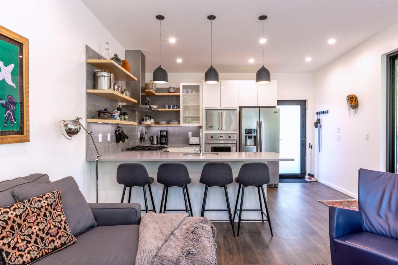 Storm Cove Suites 尤克卢利特 外观 照片