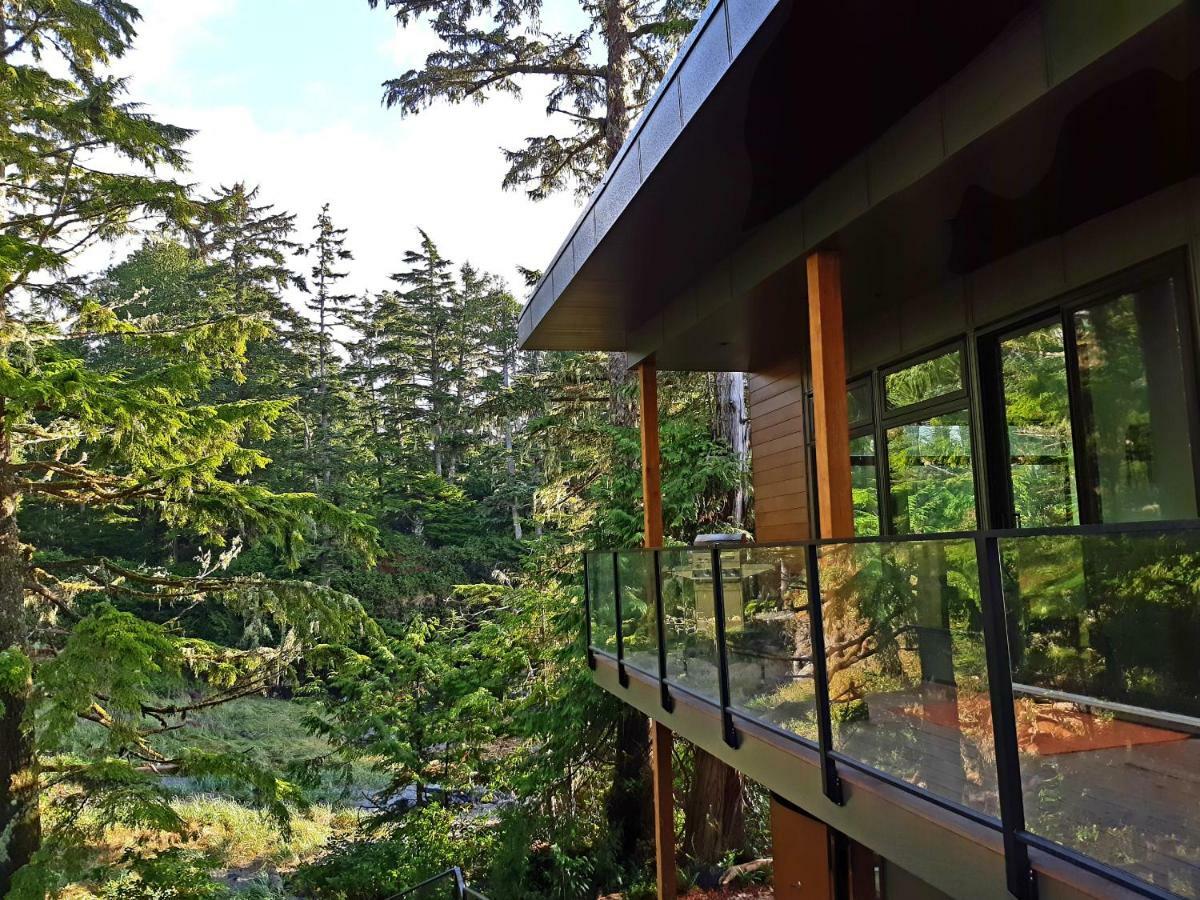 Storm Cove Suites 尤克卢利特 外观 照片